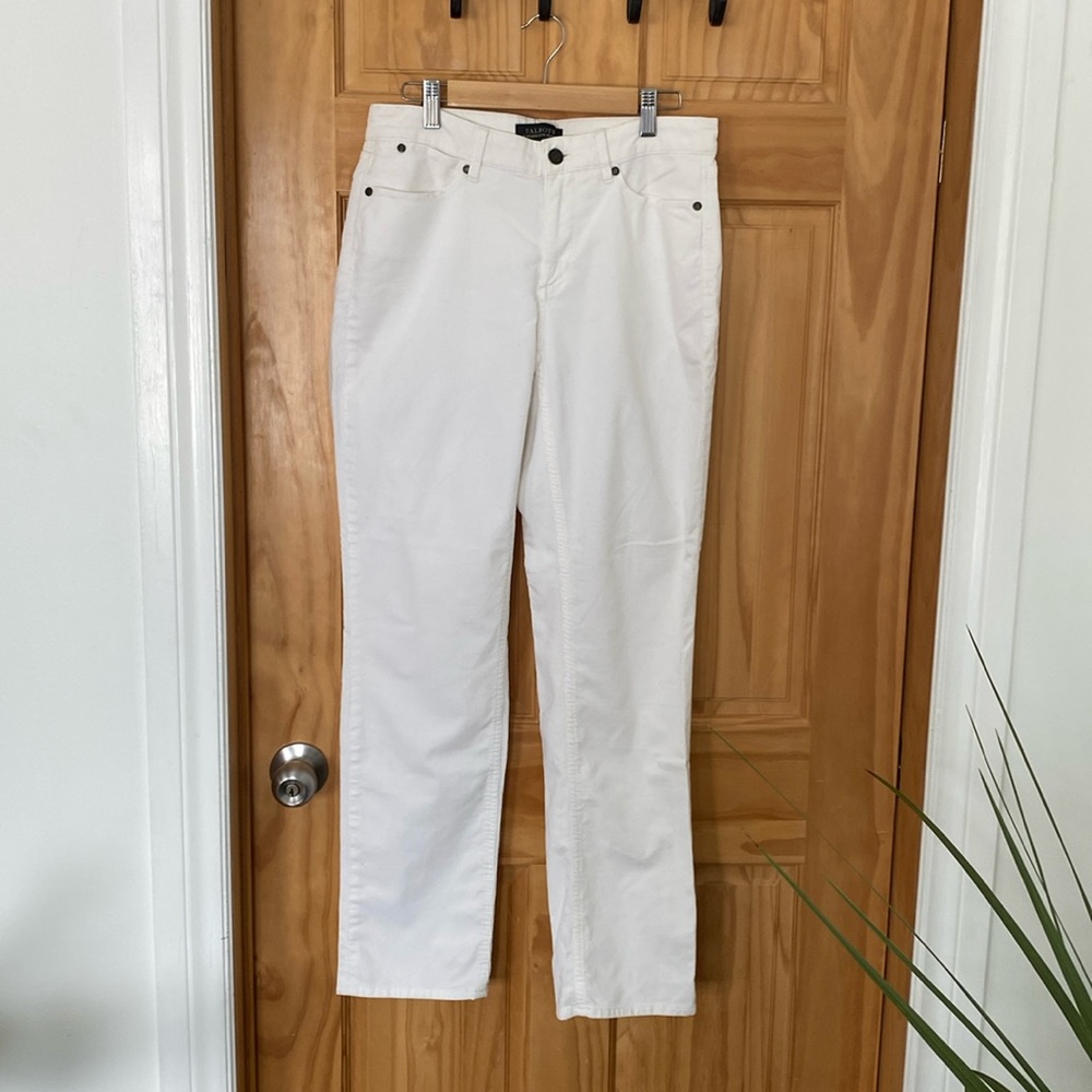 Women pants, size 2, Talbots, good condition.